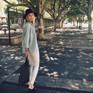 Meet your Posher, Sabrina